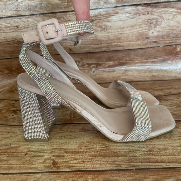 Madden Girl Womens Winnii Patent Ankle Strap Dress Sandals size 7.5 - Picture 1 of 16